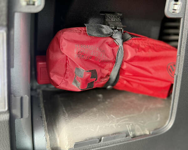 Серый Фольксваген Кадди, объемом двигателя 1.97 л и пробегом 221 тыс. км за 21000 $, фото 44 на Automoto.ua