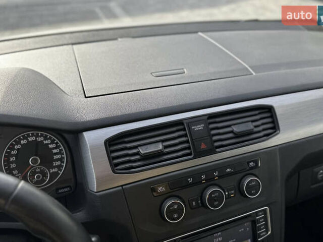 Фольксваген Кадди 2020 в Полтаве на Automoto.ua Серый Фольксваген Кадди, объемом двигателя 1.97 л и пробегом 221 тыс. км за 21999 $, фото 11 на Automoto.ua