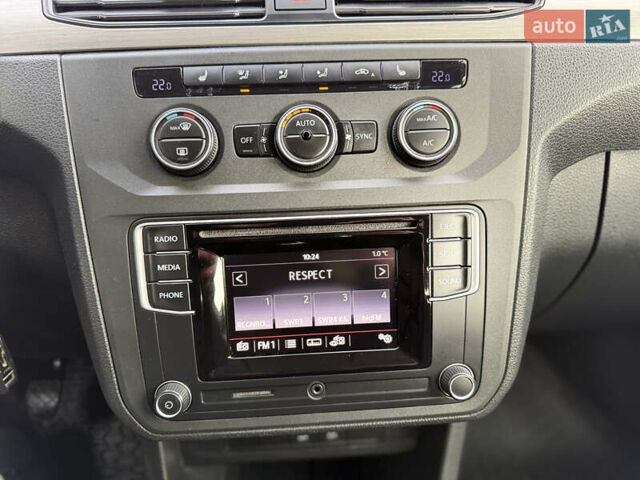 Серый Фольксваген Кадди, объемом двигателя 1.97 л и пробегом 221 тыс. км за 21000 $, фото 24 на Automoto.ua