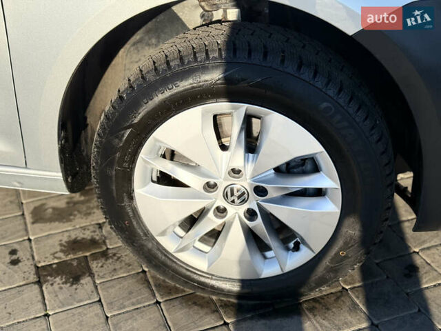 Сірий Фольксваген Кадді, об'ємом двигуна 1.97 л та пробігом 221 тис. км за 20500 $, фото 5 на Automoto.ua