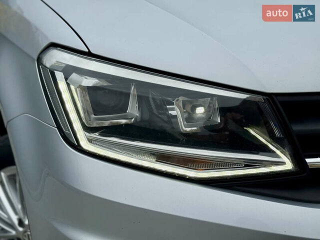 Серый Фольксваген Кадди, объемом двигателя 1.4 л и пробегом 204 тыс. км за 16999 $, фото 4 на Automoto.ua