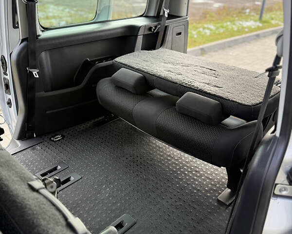 Серый Фольксваген Кадди, объемом двигателя 1.97 л и пробегом 221 тыс. км за 21000 $, фото 39 на Automoto.ua