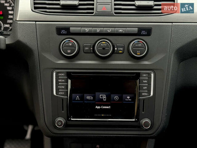 Серый Фольксваген Кадди, объемом двигателя 1.4 л и пробегом 204 тыс. км за 16999 $, фото 37 на Automoto.ua