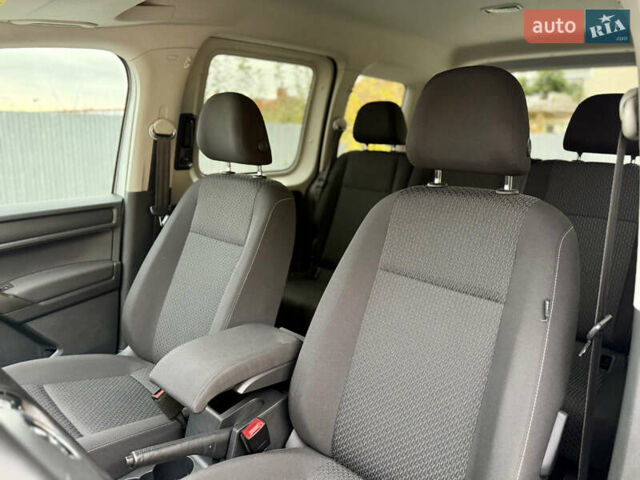 Серый Фольксваген Кадди, объемом двигателя 1.4 л и пробегом 204 тыс. км за 16999 $, фото 28 на Automoto.ua