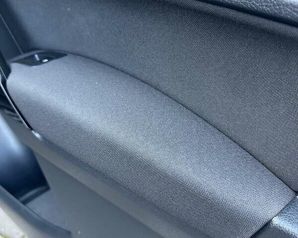 Серый Фольксваген Кадди, объемом двигателя 1.97 л и пробегом 175 тыс. км за 19750 $, фото 122 на Automoto.ua