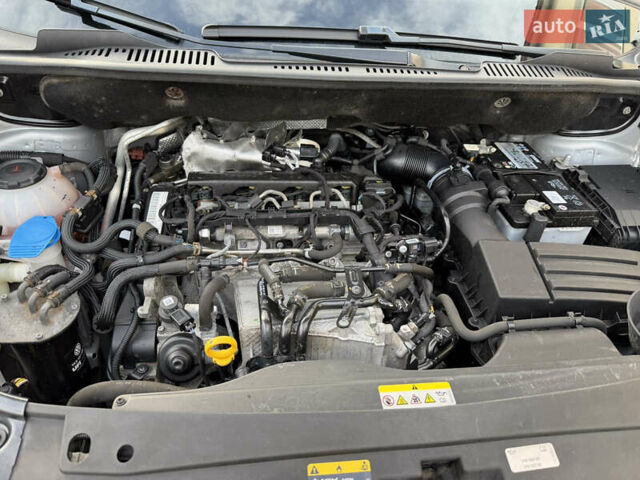 Серый Фольксваген Кадди, объемом двигателя 1.97 л и пробегом 220 тыс. км за 19400 $, фото 33 на Automoto.ua