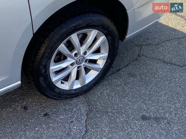 Серый Фольксваген Кадди, объемом двигателя 1.97 л и пробегом 256 тыс. км за 21900 $, фото 12 на Automoto.ua