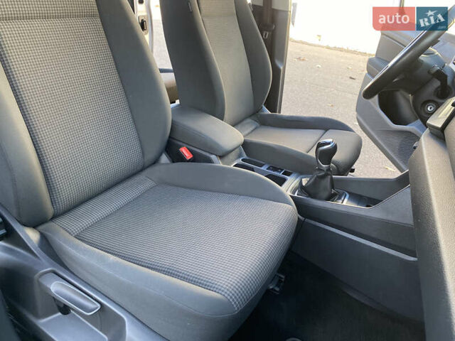 Серый Фольксваген Кадди, объемом двигателя 1.97 л и пробегом 256 тыс. км за 21900 $, фото 30 на Automoto.ua