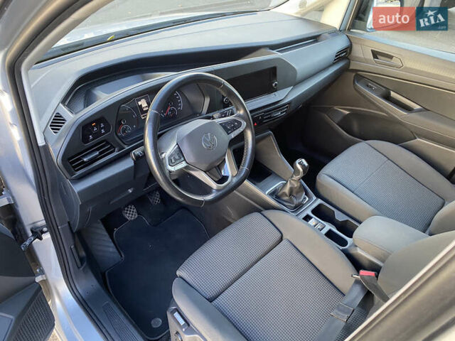 Серый Фольксваген Кадди, объемом двигателя 1.97 л и пробегом 256 тыс. км за 21900 $, фото 18 на Automoto.ua