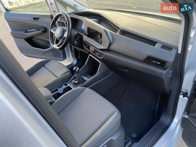 Серый Фольксваген Кадди, объемом двигателя 1.97 л и пробегом 256 тыс. км за 21900 $, фото 19 на Automoto.ua