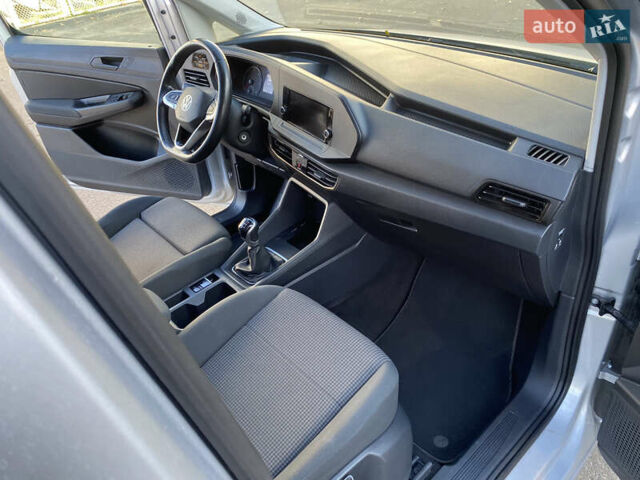 Серый Фольксваген Кадди, объемом двигателя 1.97 л и пробегом 256 тыс. км за 21900 $, фото 24 на Automoto.ua