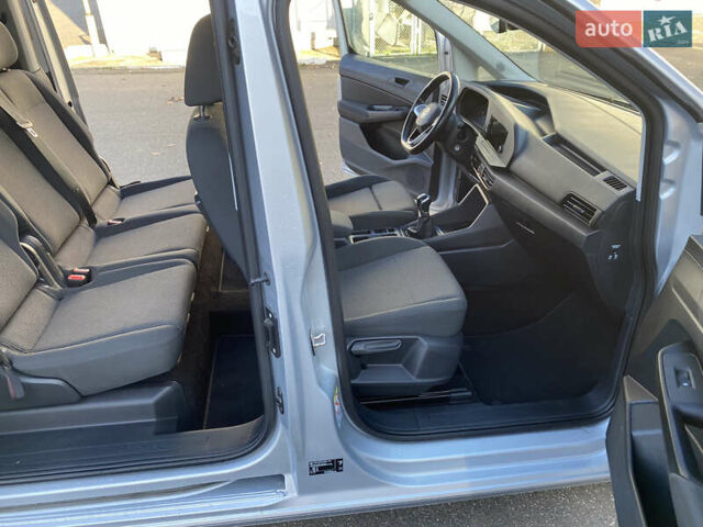 Серый Фольксваген Кадди, объемом двигателя 1.97 л и пробегом 256 тыс. км за 21900 $, фото 29 на Automoto.ua