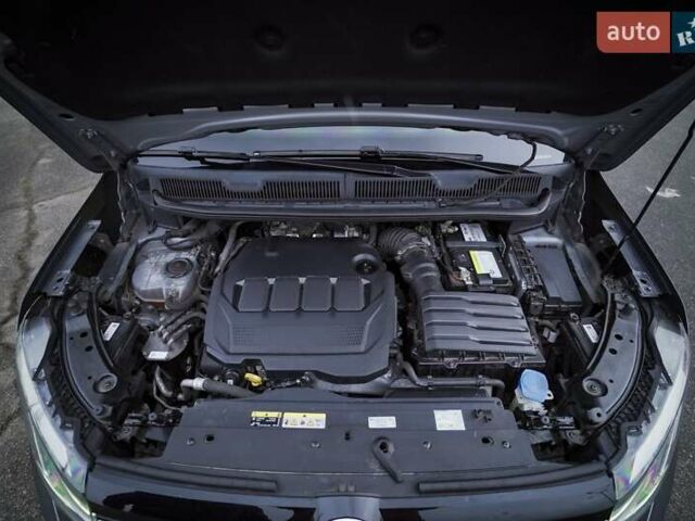 Серый Фольксваген Кадди, объемом двигателя 1.97 л и пробегом 238 тыс. км за 36800 $, фото 2 на Automoto.ua