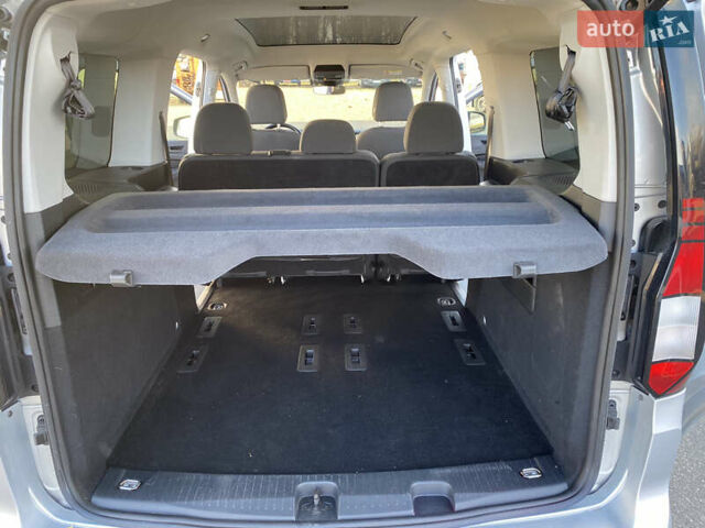 Серый Фольксваген Кадди, объемом двигателя 1.97 л и пробегом 256 тыс. км за 21900 $, фото 31 на Automoto.ua