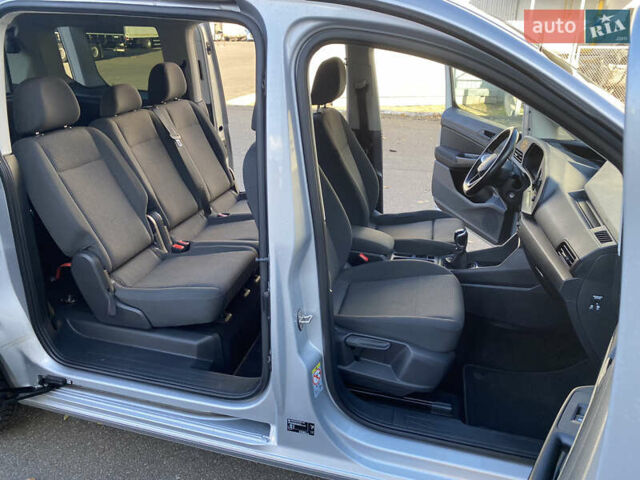 Серый Фольксваген Кадди, объемом двигателя 1.97 л и пробегом 256 тыс. км за 21900 $, фото 21 на Automoto.ua