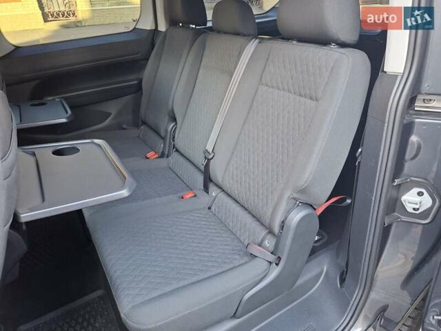 Серый Фольксваген Кадди, объемом двигателя 2 л и пробегом 147 тыс. км за 27500 $, фото 28 на Automoto.ua