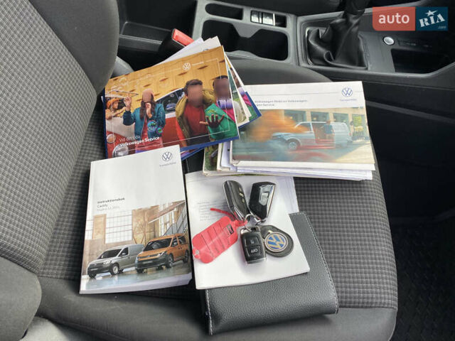 Фольксваген Кадди 2022 в Радивилове на Automoto.ua Серый Фольксваген Кадди, объемом двигателя 2 л и пробегом 241 тыс. км за 17950 $, фото 57 на Automoto.ua