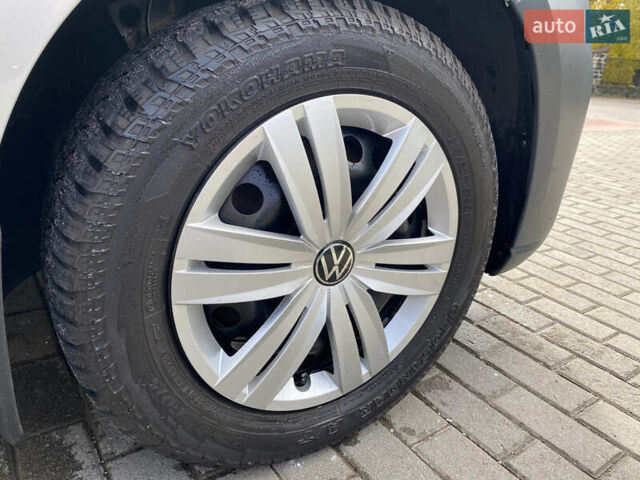 Фольксваген Кадди 2022 в Радивилове на Automoto.ua Серый Фольксваген Кадди, объемом двигателя 2 л и пробегом 241 тыс. км за 17950 $, фото 26 на Automoto.ua