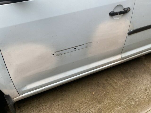 Серый Фольксваген Кадди, объемом двигателя 1.4 л и пробегом 480 тыс. км за 4189 $, фото 6 на Automoto.ua