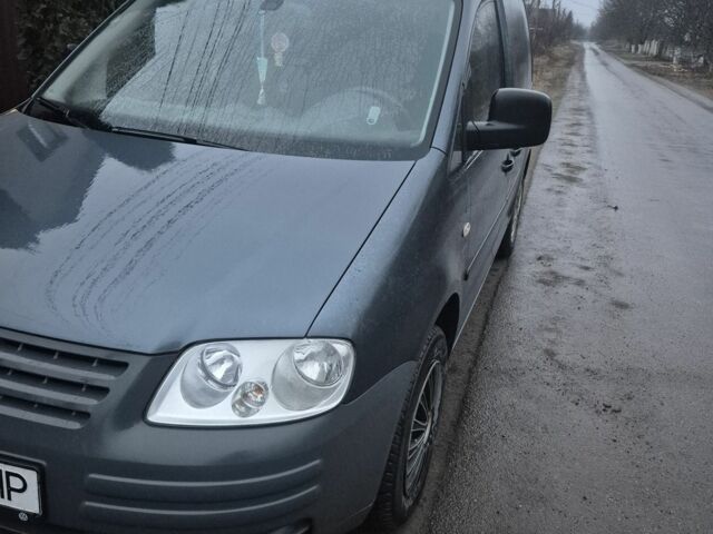 Серый Фольксваген Кадди, объемом двигателя 0 л и пробегом 241 тыс. км за 7037 $, фото 1 на Automoto.ua