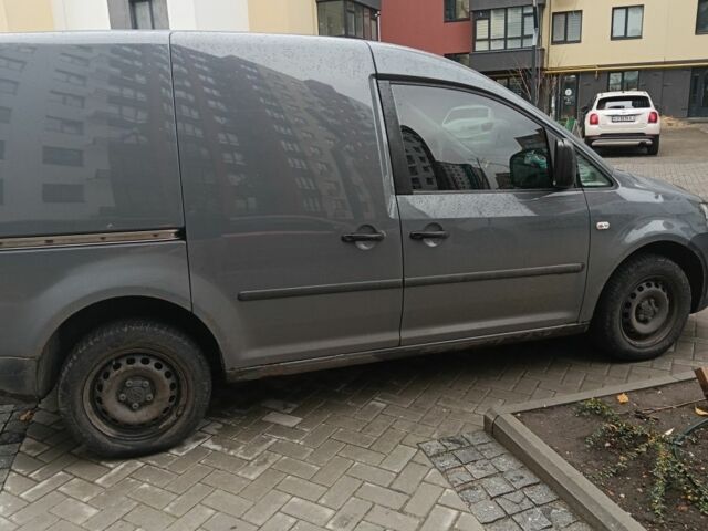 Серый Фольксваген Кадди, объемом двигателя 1.2 л и пробегом 400 тыс. км за 6500 $, фото 3 на Automoto.ua