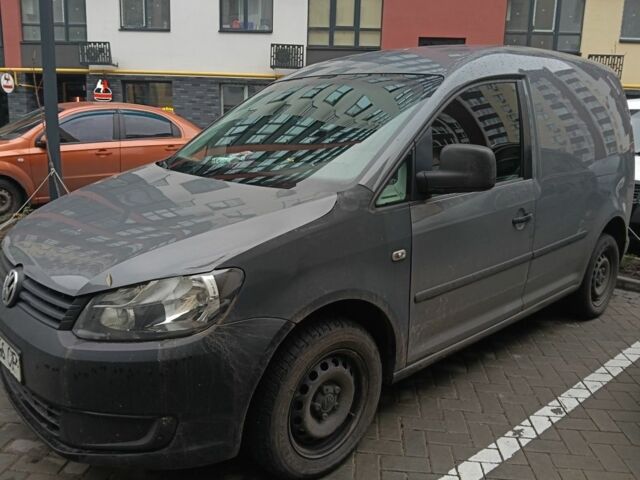 Серый Фольксваген Кадди, объемом двигателя 1.2 л и пробегом 400 тыс. км за 6500 $, фото 1 на Automoto.ua