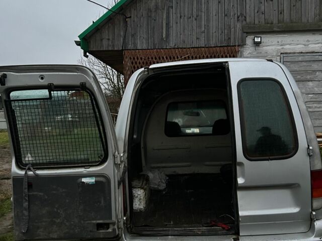 Серый Фольксваген Кадди, объемом двигателя 1.9 л и пробегом 300 тыс. км за 1850 $, фото 6 на Automoto.ua