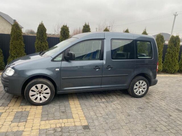 Сірий Фольксваген Кадді, об'ємом двигуна 1.6 л та пробігом 216 тис. км за 6000 $, фото 4 на Automoto.ua