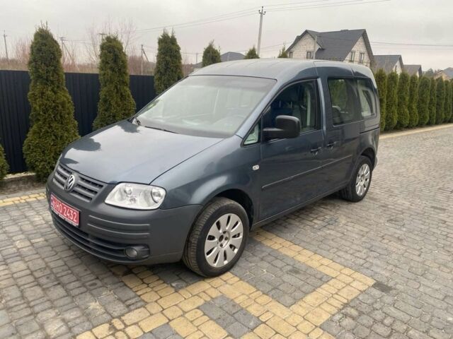 Сірий Фольксваген Кадді, об'ємом двигуна 1.6 л та пробігом 216 тис. км за 6000 $, фото 1 на Automoto.ua