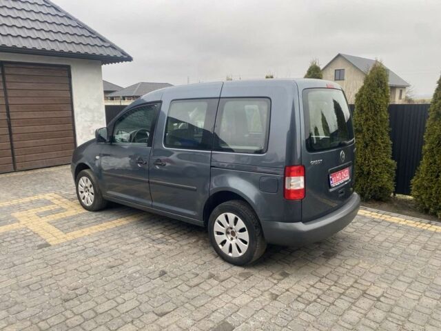 Сірий Фольксваген Кадді, об'ємом двигуна 1.6 л та пробігом 216 тис. км за 6000 $, фото 3 на Automoto.ua