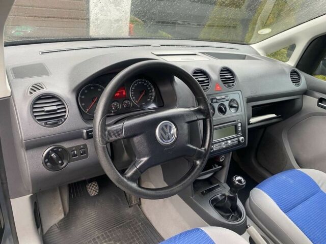 Сірий Фольксваген Кадді, об'ємом двигуна 1.6 л та пробігом 216 тис. км за 6000 $, фото 17 на Automoto.ua