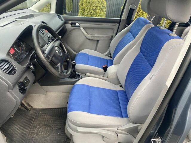 Сірий Фольксваген Кадді, об'ємом двигуна 1.6 л та пробігом 216 тис. км за 6000 $, фото 20 на Automoto.ua