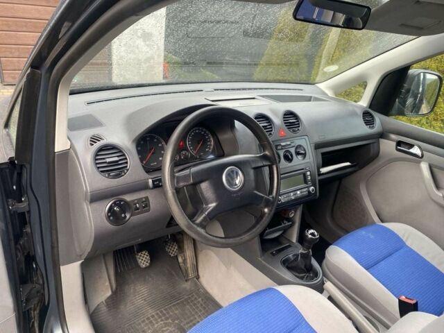 Сірий Фольксваген Кадді, об'ємом двигуна 1.6 л та пробігом 216 тис. км за 6000 $, фото 16 на Automoto.ua