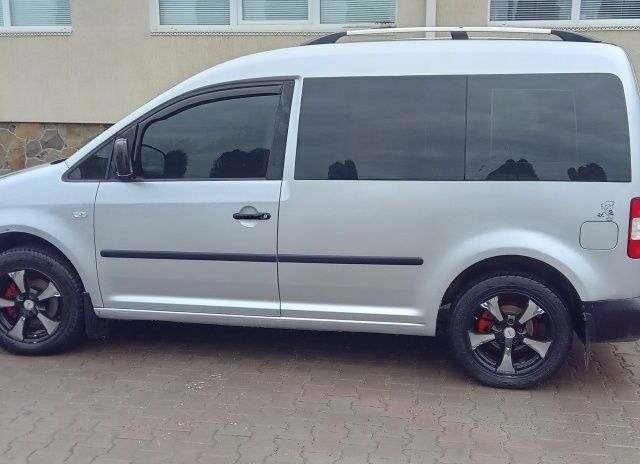 Серый Фольксваген Кадди, объемом двигателя 0 л и пробегом 270 тыс. км за 5500 $, фото 5 на Automoto.ua