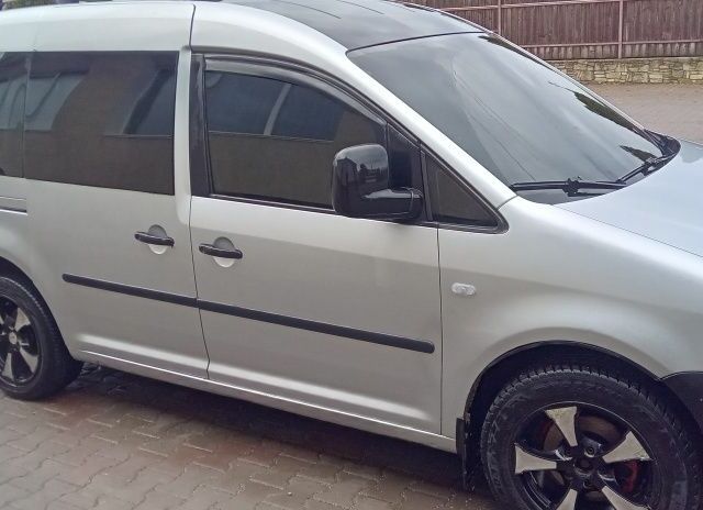 Серый Фольксваген Кадди, объемом двигателя 0 л и пробегом 270 тыс. км за 5500 $, фото 1 на Automoto.ua