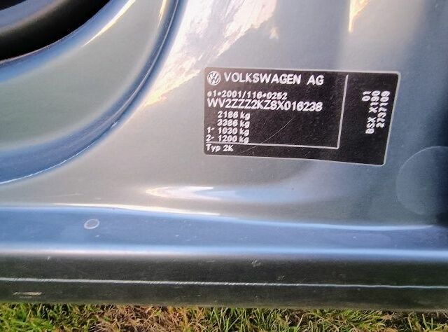 Сірий Фольксваген Кадді, об'ємом двигуна 2 л та пробігом 325 тис. км за 7500 $, фото 14 на Automoto.ua
