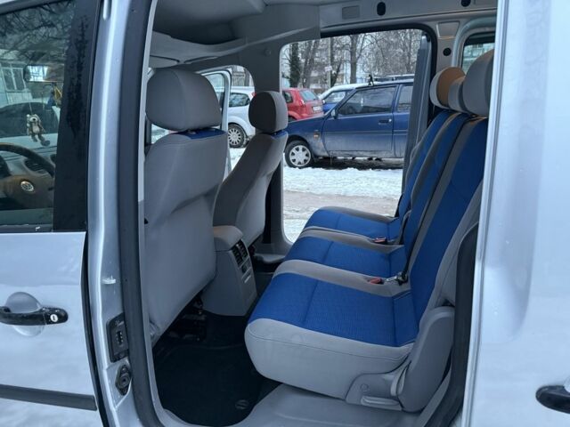 Сірий Фольксваген Кадді, об'ємом двигуна 1.4 л та пробігом 216 тис. км за 6700 $, фото 9 на Automoto.ua