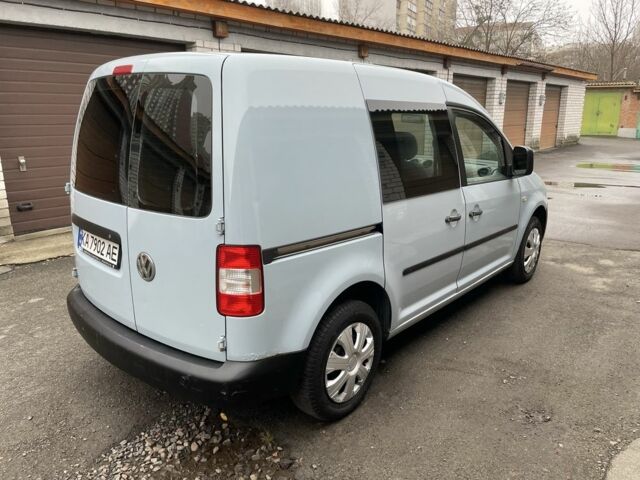 Серый Фольксваген Кадди, объемом двигателя 1.6 л и пробегом 295 тыс. км за 5200 $, фото 4 на Automoto.ua