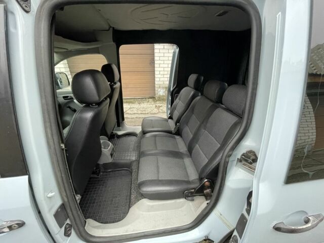 Серый Фольксваген Кадди, объемом двигателя 1.6 л и пробегом 295 тыс. км за 5200 $, фото 7 на Automoto.ua