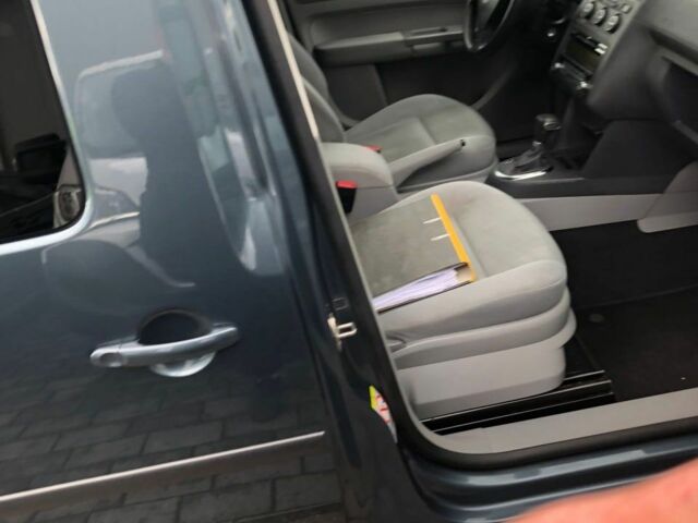 Серый Фольксваген Кадди, объемом двигателя 1.9 л и пробегом 200 тыс. км за 3400 $, фото 10 на Automoto.ua