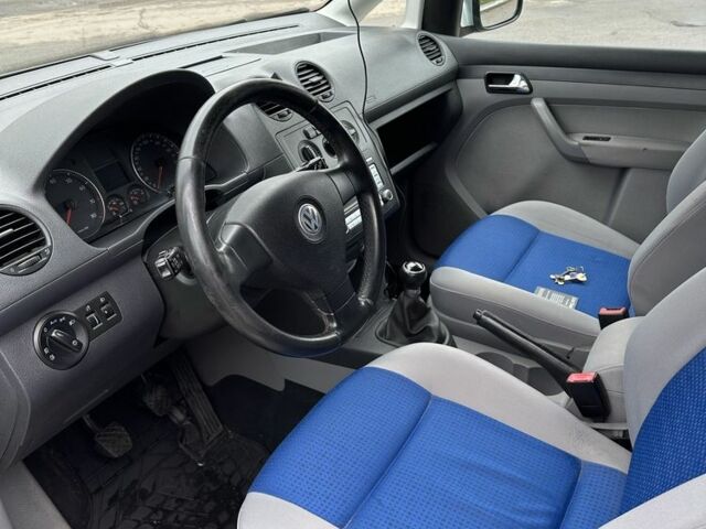 Серый Фольксваген Кадди, объемом двигателя 2 л и пробегом 221 тыс. км за 6950 $, фото 16 на Automoto.ua