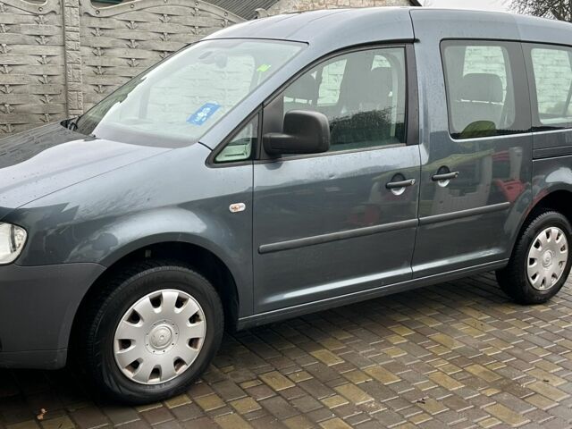 Серый Фольксваген Кадди, объемом двигателя 0 л и пробегом 200 тыс. км за 7199 $, фото 3 на Automoto.ua