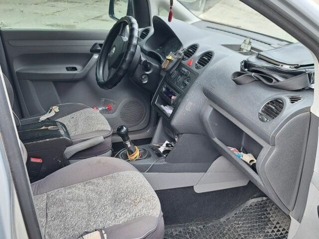 Фольксваген Кадди 2008 в Черкассах на Automoto.ua Серый Фольксваген Кадди, объемом двигателя 1.6 л и пробегом 429 тыс. км за 5500 $, фото 6 на Automoto.ua