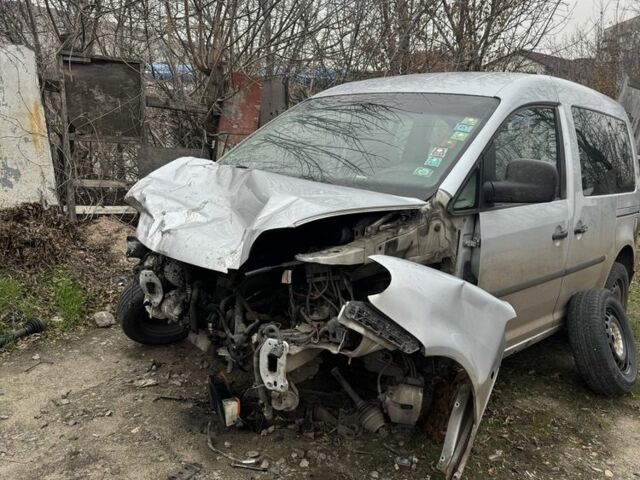 Серый Фольксваген Кадди, объемом двигателя 0 л и пробегом 345 тыс. км за 1000 $, фото 1 на Automoto.ua