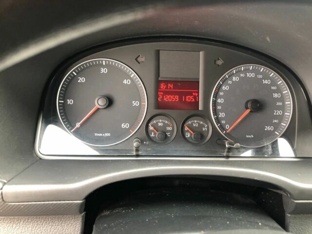 Серый Фольксваген Кадди, объемом двигателя 1.9 л и пробегом 200 тыс. км за 3400 $, фото 17 на Automoto.ua