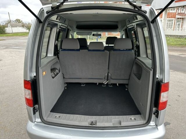 Серый Фольксваген Кадди, объемом двигателя 2 л и пробегом 221 тыс. км за 6950 $, фото 13 на Automoto.ua