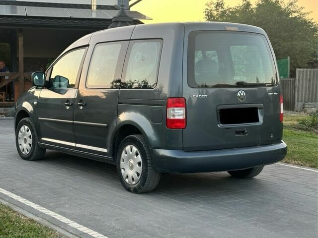 Серый Фольксваген Кадди, объемом двигателя 0 л и пробегом 352 тыс. км за 7200 $, фото 2 на Automoto.ua