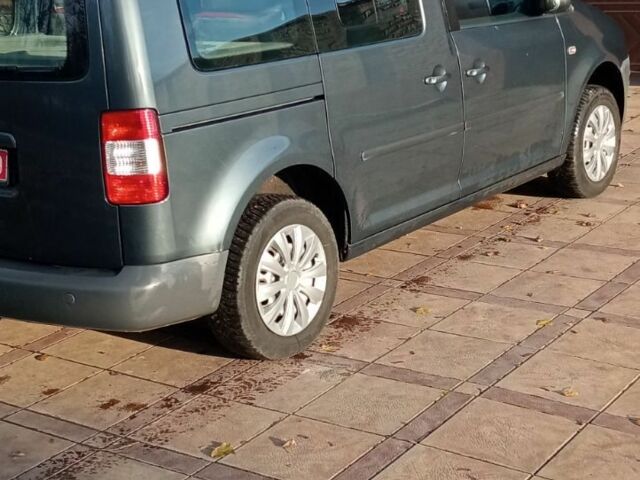 Серый Фольксваген Кадди, объемом двигателя 1 л и пробегом 228 тыс. км за 8200 $, фото 1 на Automoto.ua