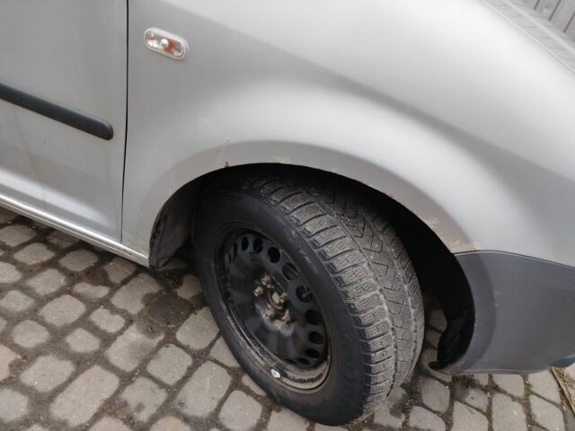 Серый Фольксваген Кадди, объемом двигателя 1.9 л и пробегом 275 тыс. км за 5200 $, фото 12 на Automoto.ua