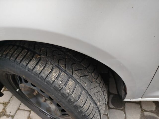 Серый Фольксваген Кадди, объемом двигателя 1.9 л и пробегом 275 тыс. км за 5200 $, фото 8 на Automoto.ua